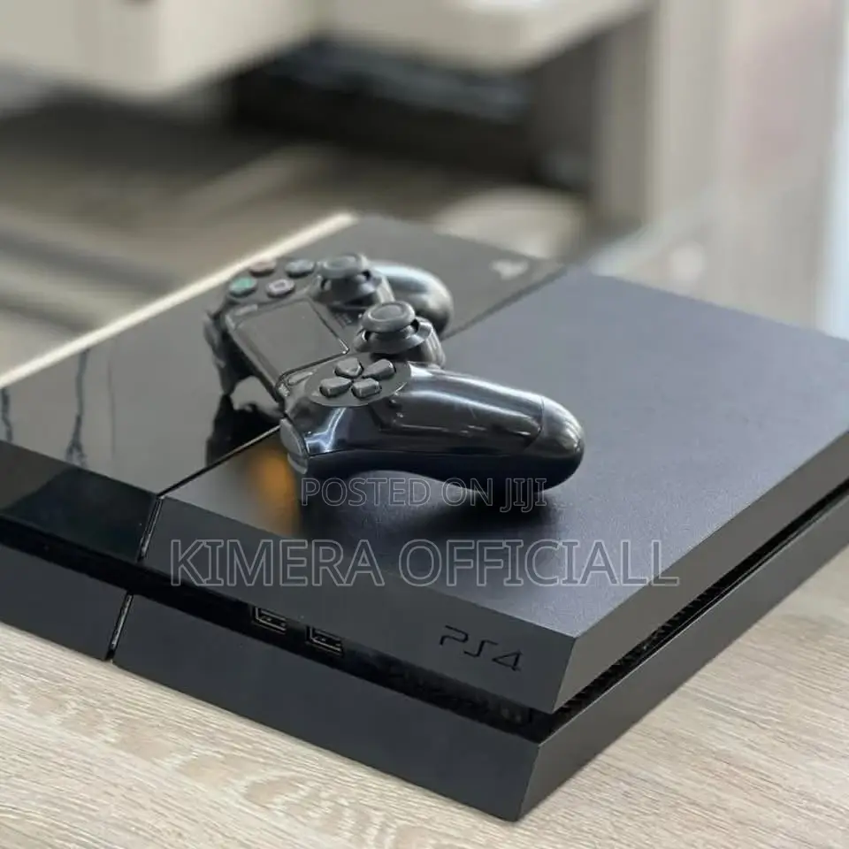 Chipped Ps4 Gaming Console With 2 Pads Included.