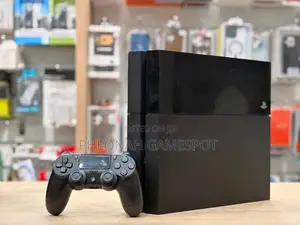 Playstation 4 Chipped System With Controllers and Games