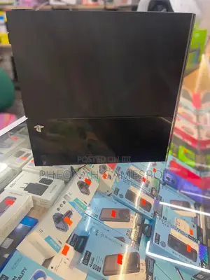 Ps4 With 12 Games + 2pads: Better Than a Rolex With Extra Eggs.