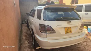 Toyota Harrier 2000 White