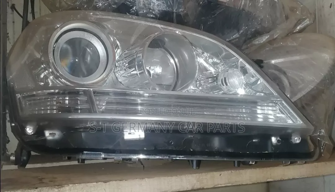 W164 Head Lights