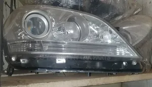 W164 Head Lights