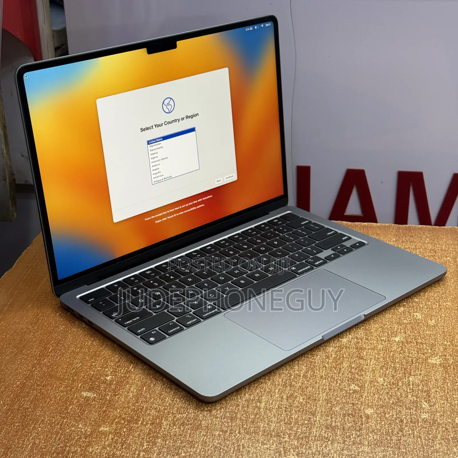 Laptop Apple MacBook Air 2022 M2 16GB Apple M2 SSD 512GB