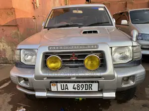 Mitsubishi Pajero IO 2006 Silver