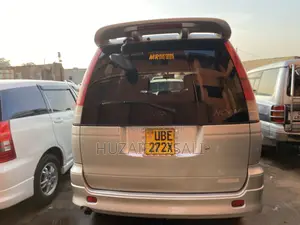 Toyota Noah 2007 Silver