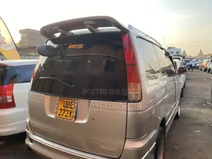 Toyota Noah 2007 Silver