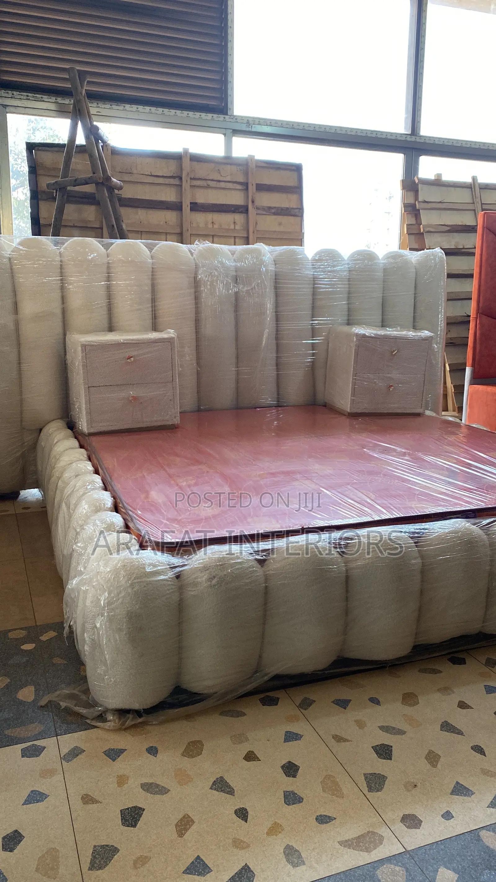 Brand New Luxury Cloud Bolster Bed 