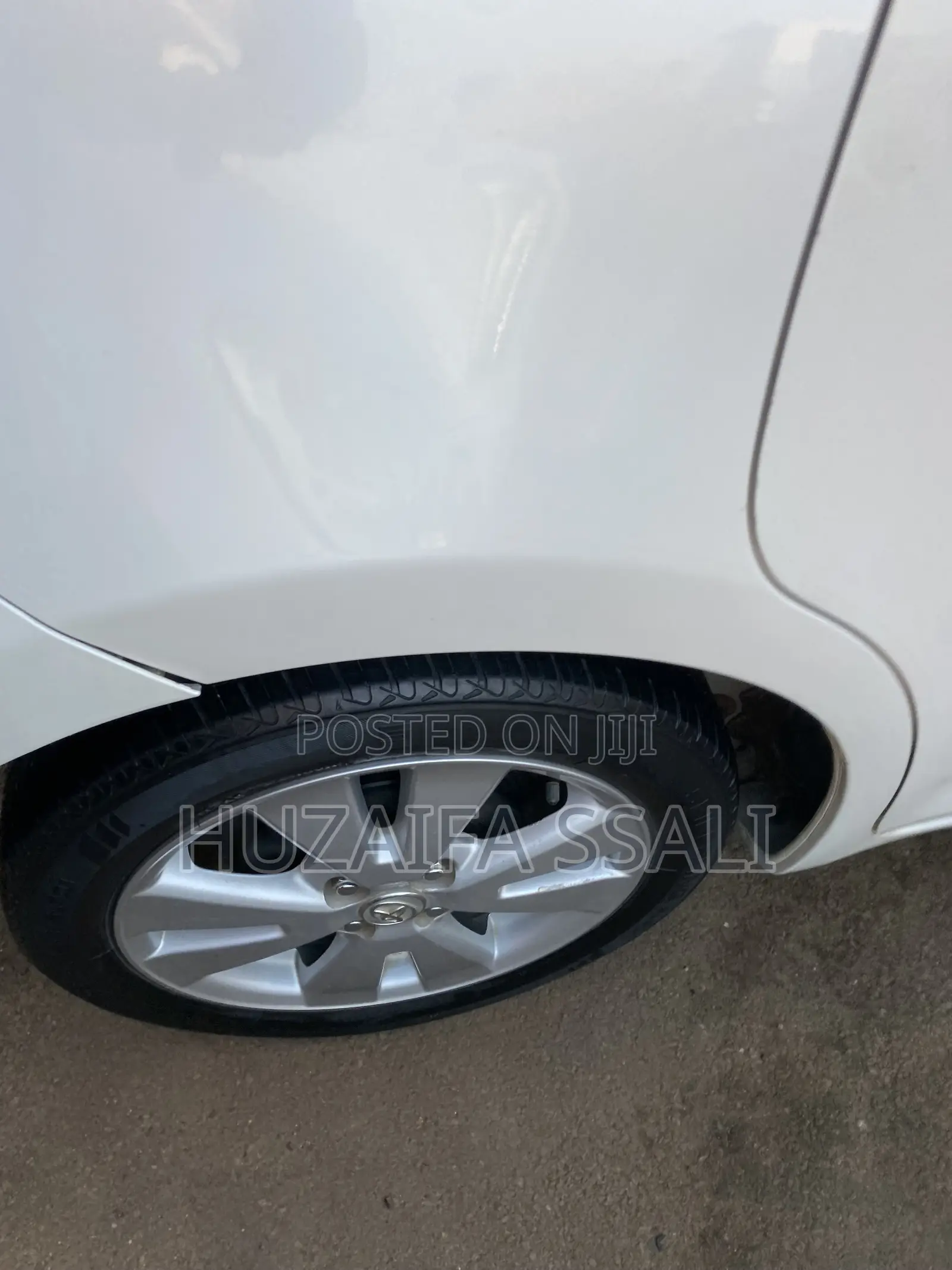 Toyota Ractis 2011 White