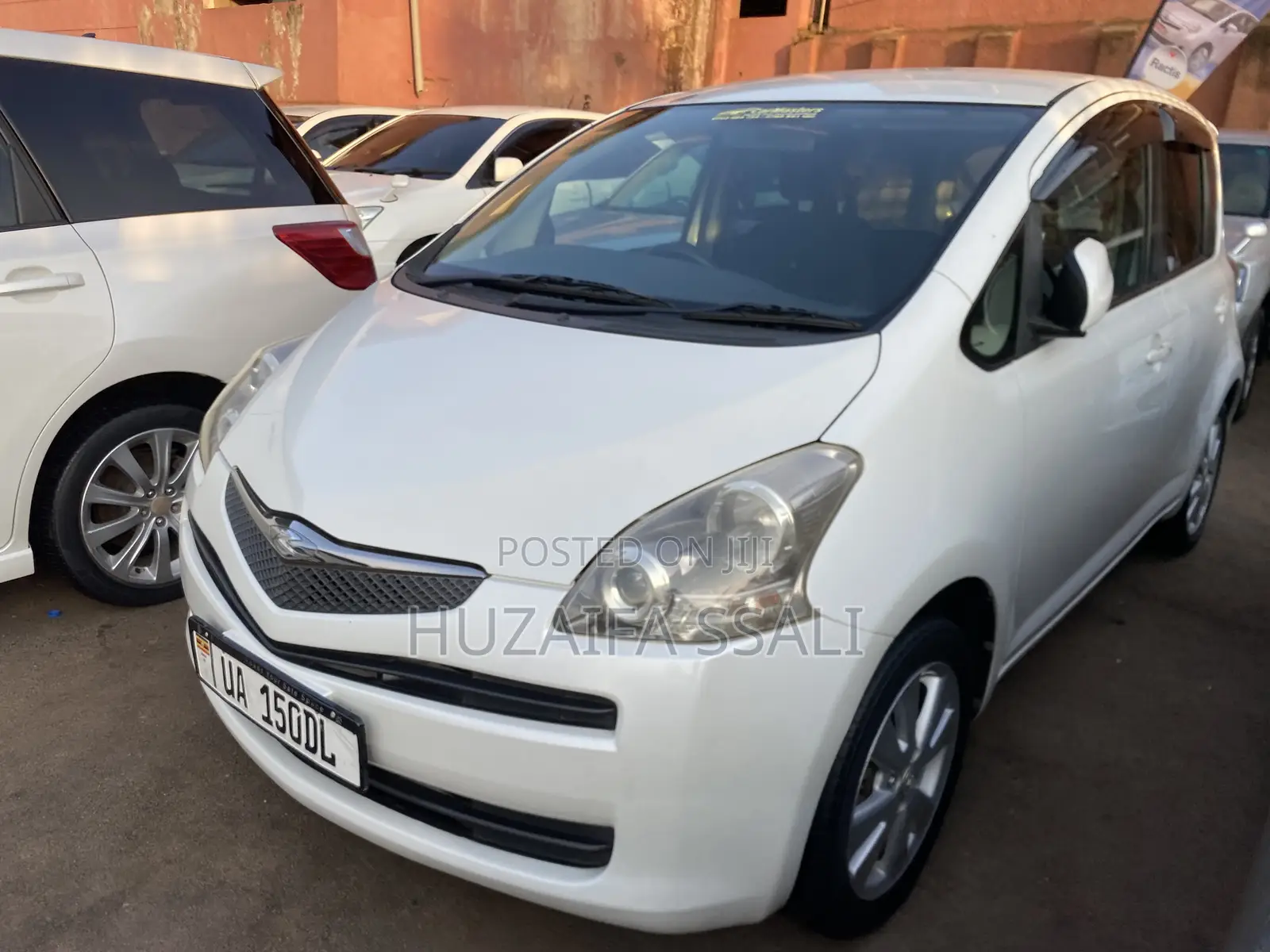Toyota Ractis 2011 White