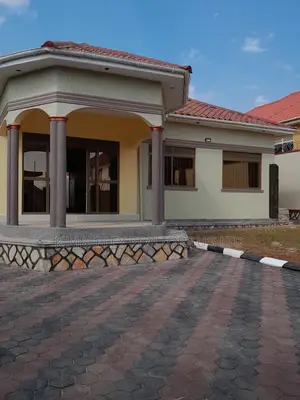 4bdrm House in Nangabo for sale