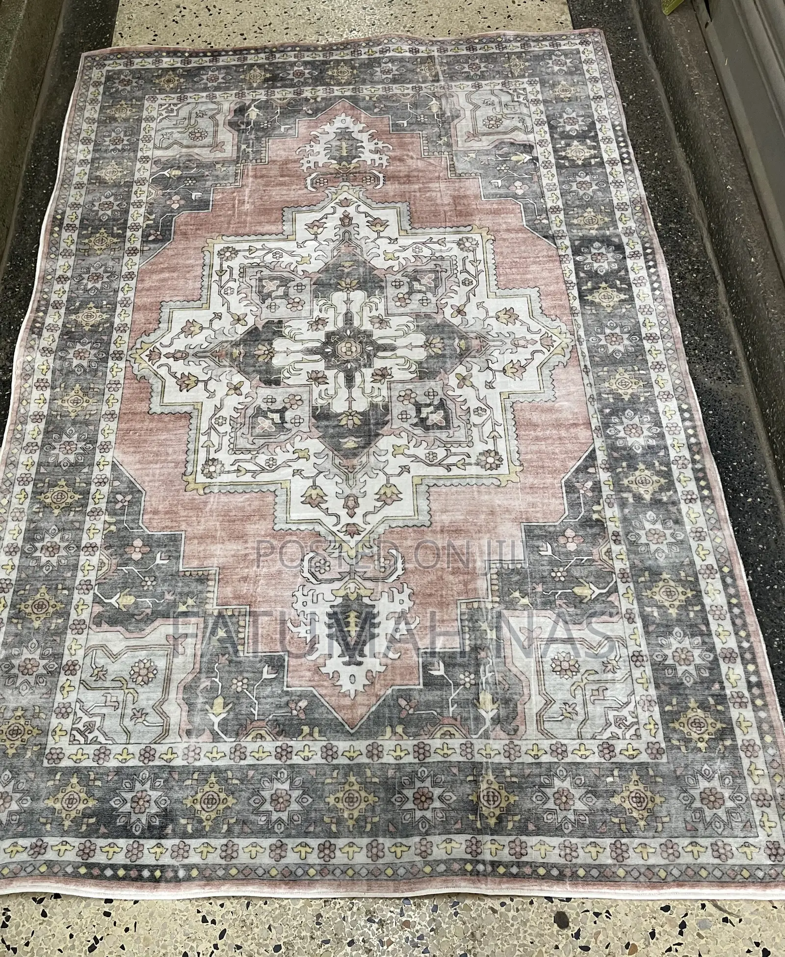 Carpets/Rugs
