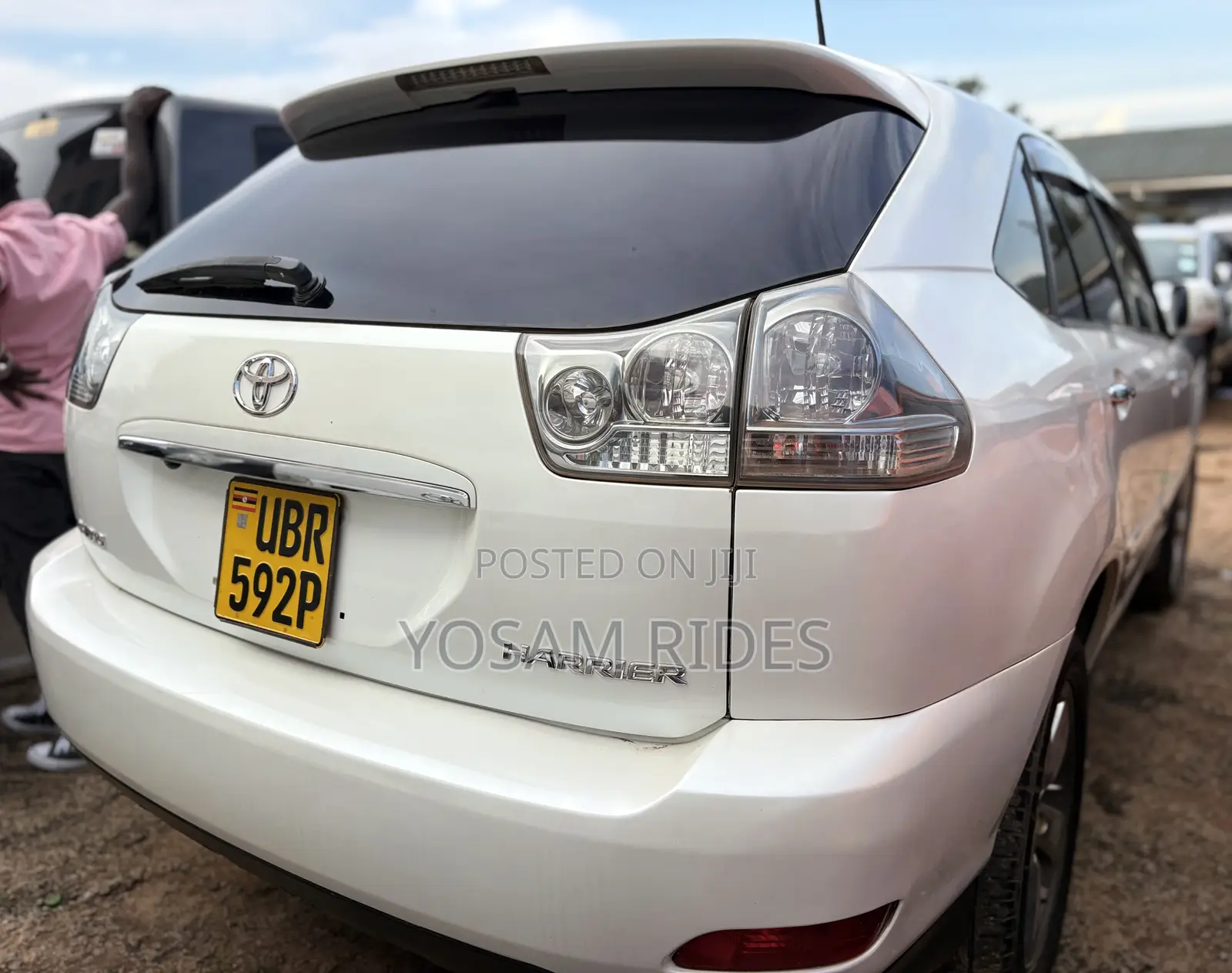 Toyota Harrier 2.4 2012 White
