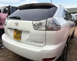 Toyota Harrier 2.4 2012 White