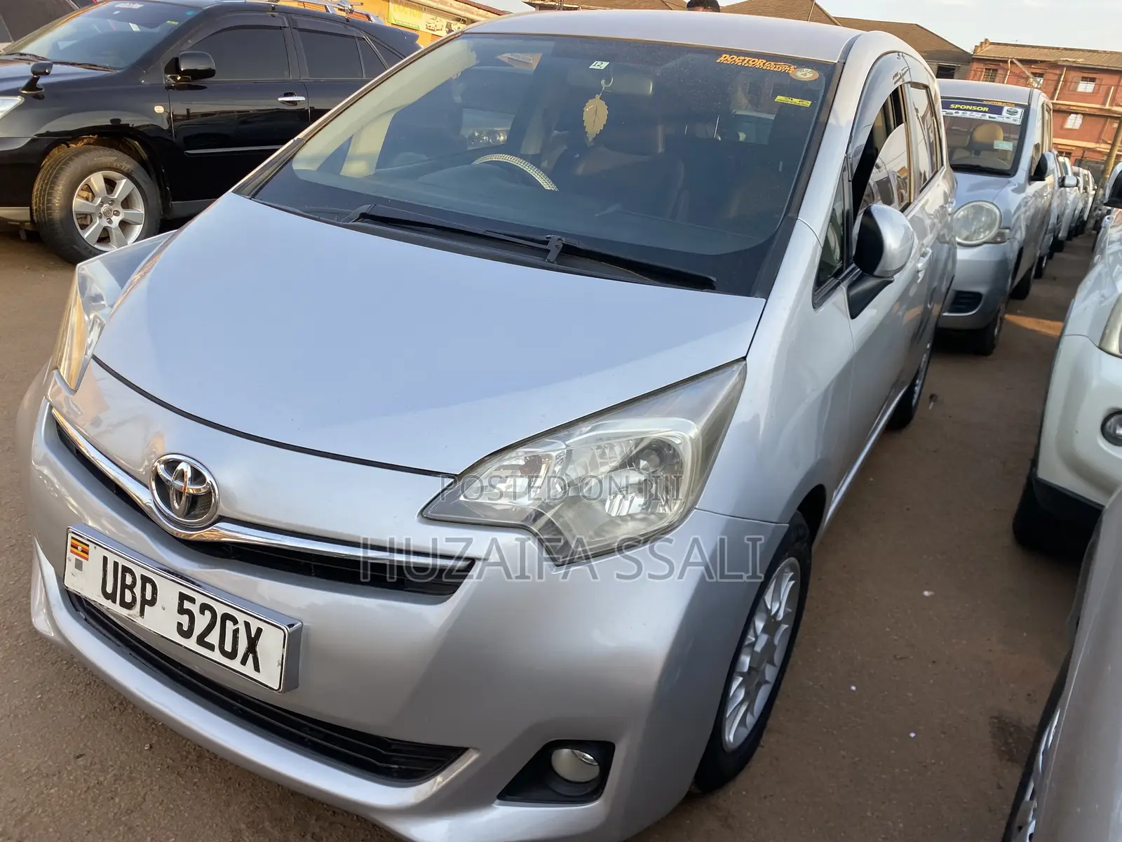 Toyota Ractis 2015 Silver