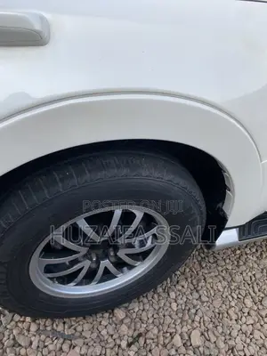 Mitsubishi Pajero 2015 White