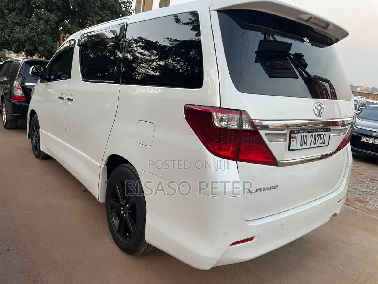 Toyota Alphard 2011 White