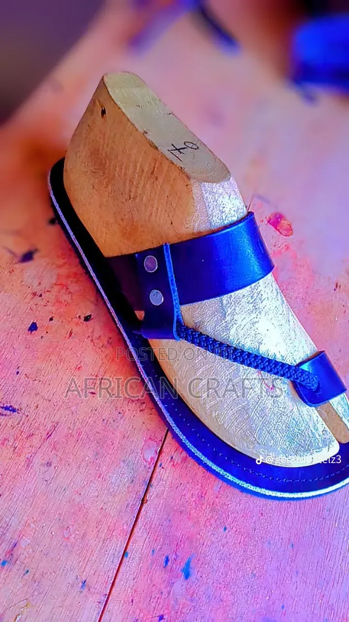 Craft Shoes With Good Quality.Made From Leather