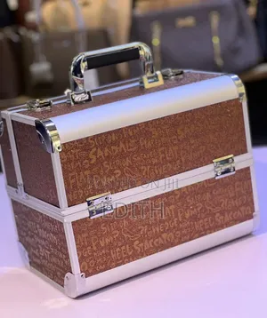 Make Up Kit Boxes