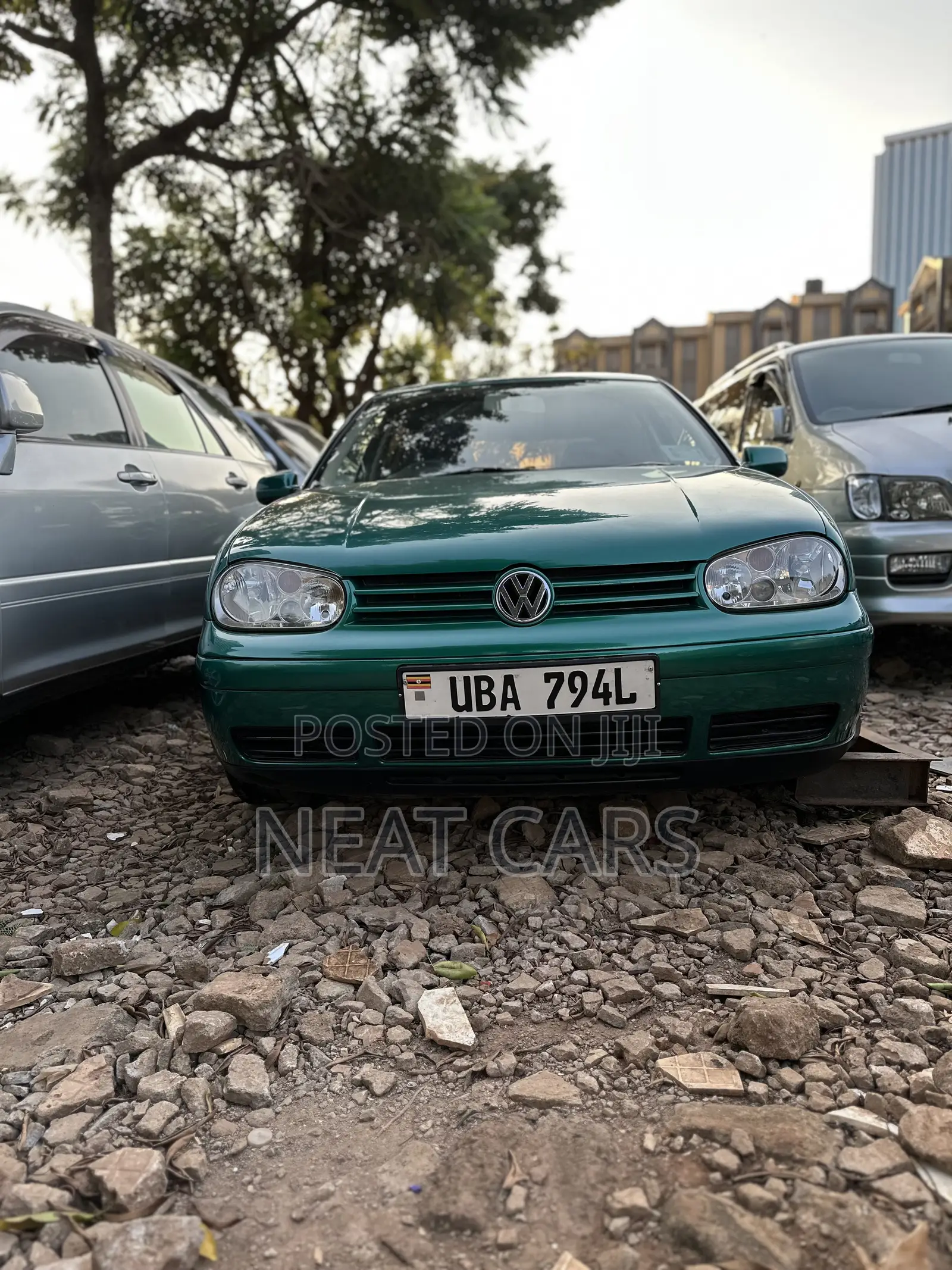 Volkswagen Golf 2005 Green