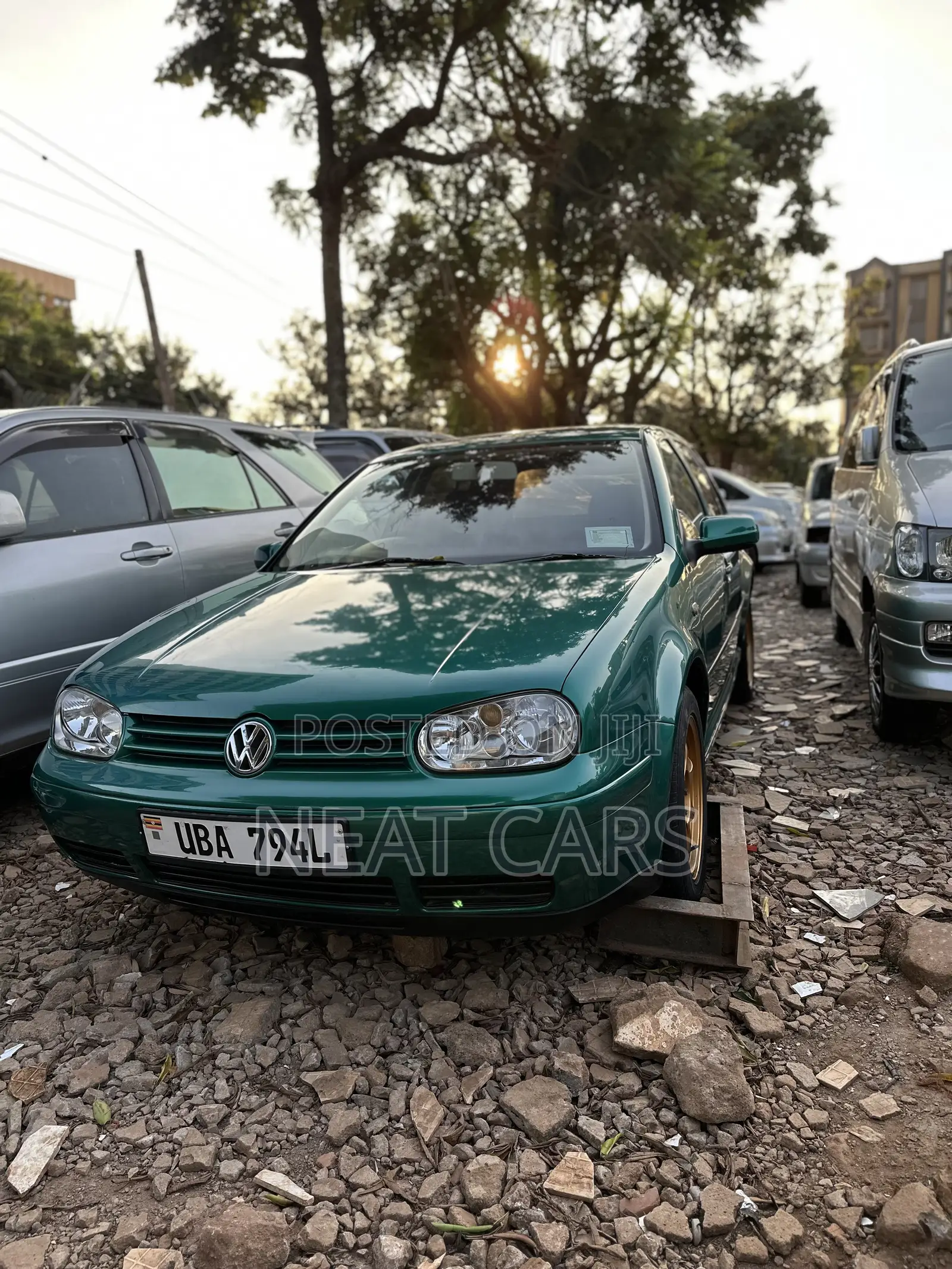 Volkswagen Golf 2005 Green
