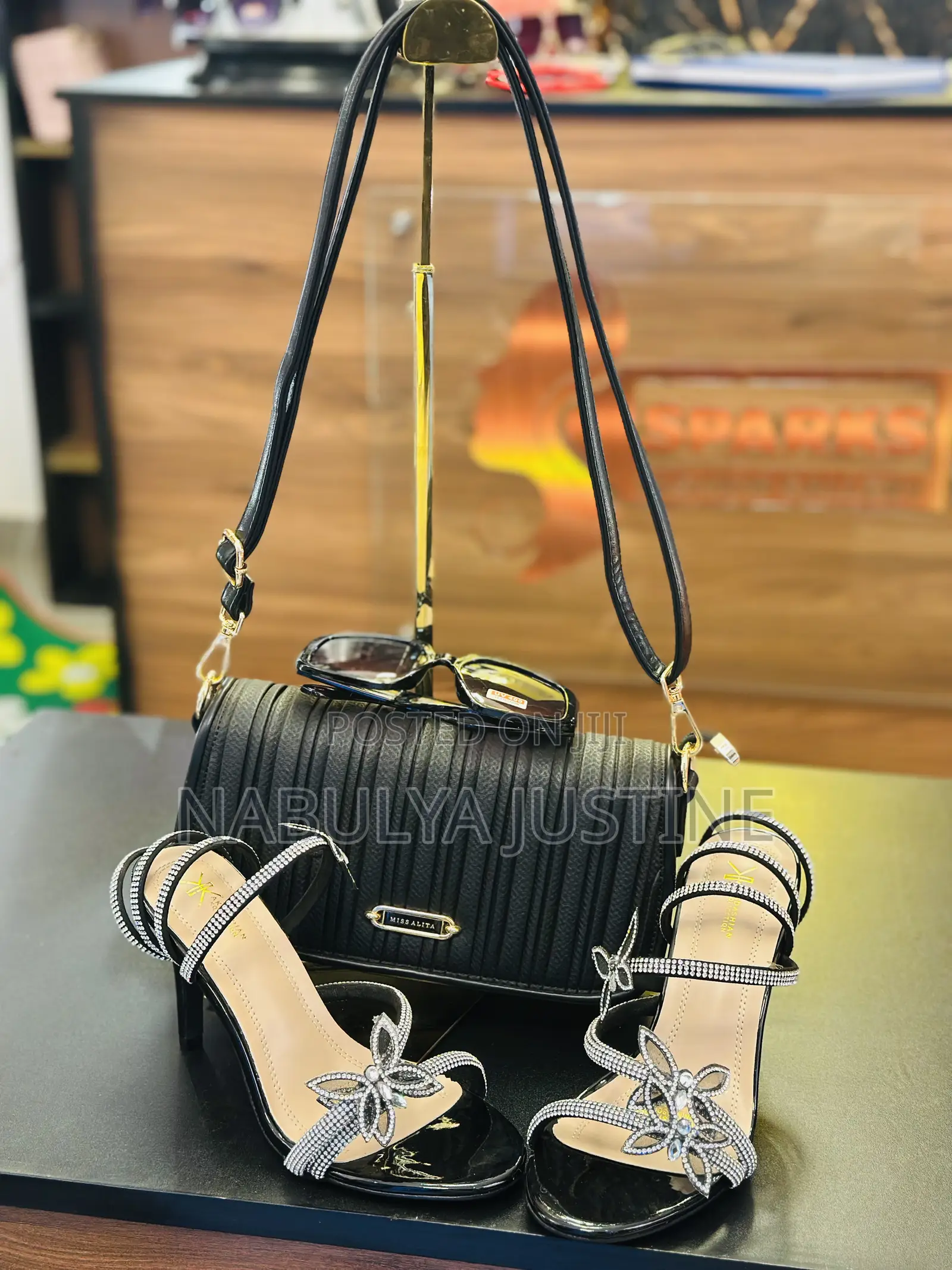 Classy Hand Bags for Women and Shoes on Promotion