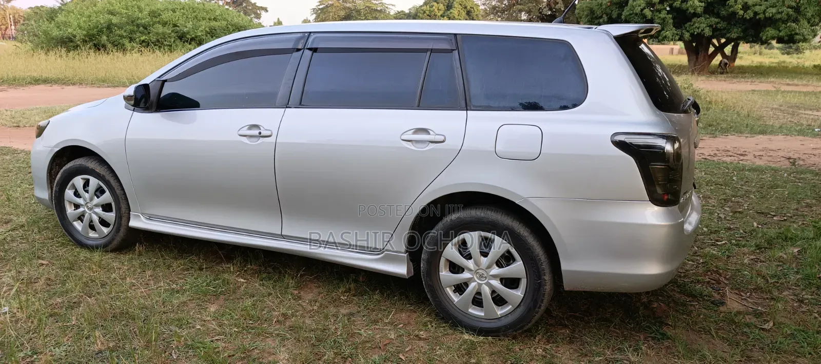 Toyota Corolla Fielder 2009 Silver