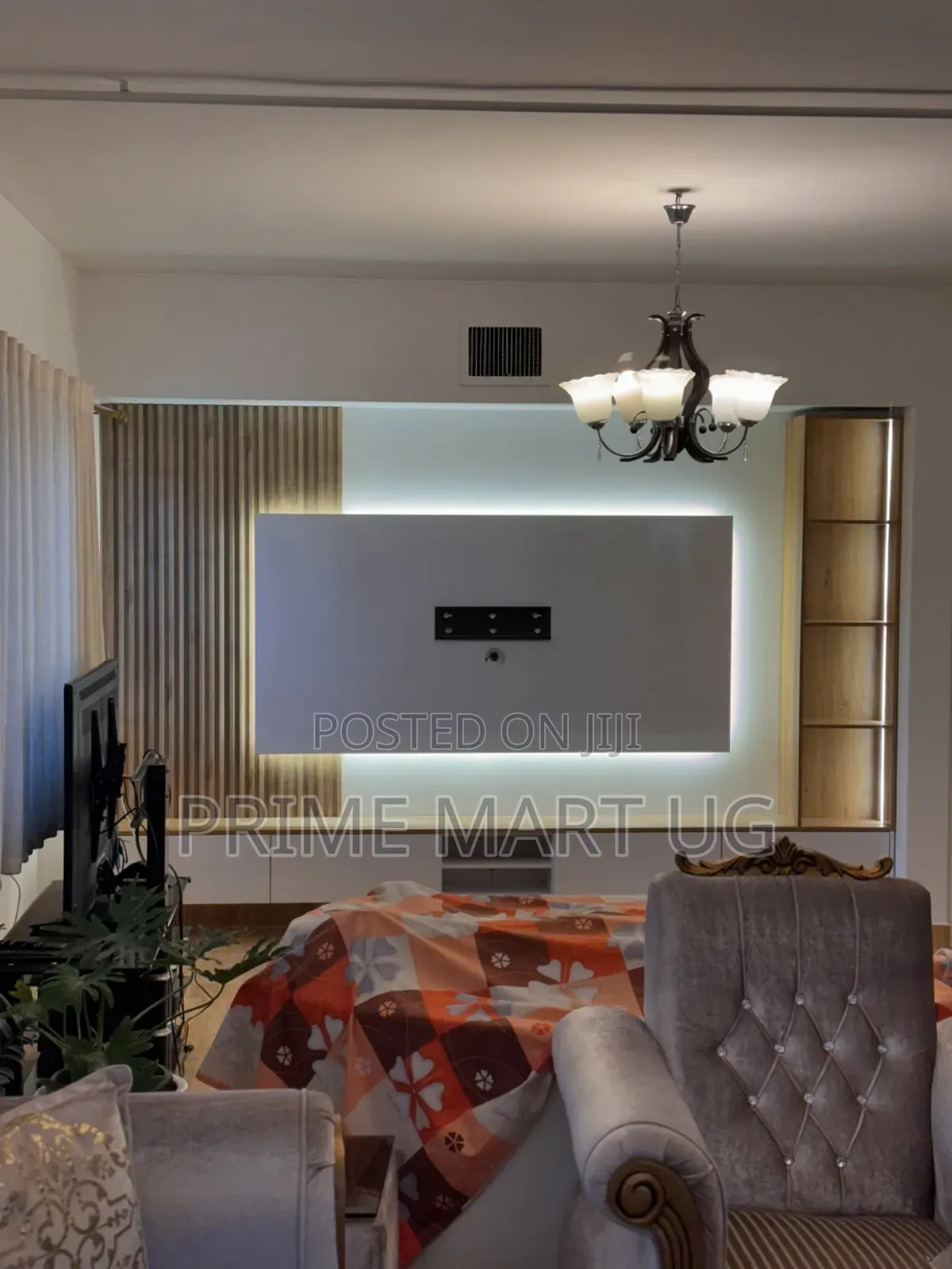 Tv Wall Unit With Display Shelves