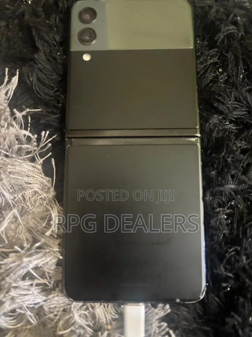 Samsung Galaxy Z Flip 3 128 GB Black