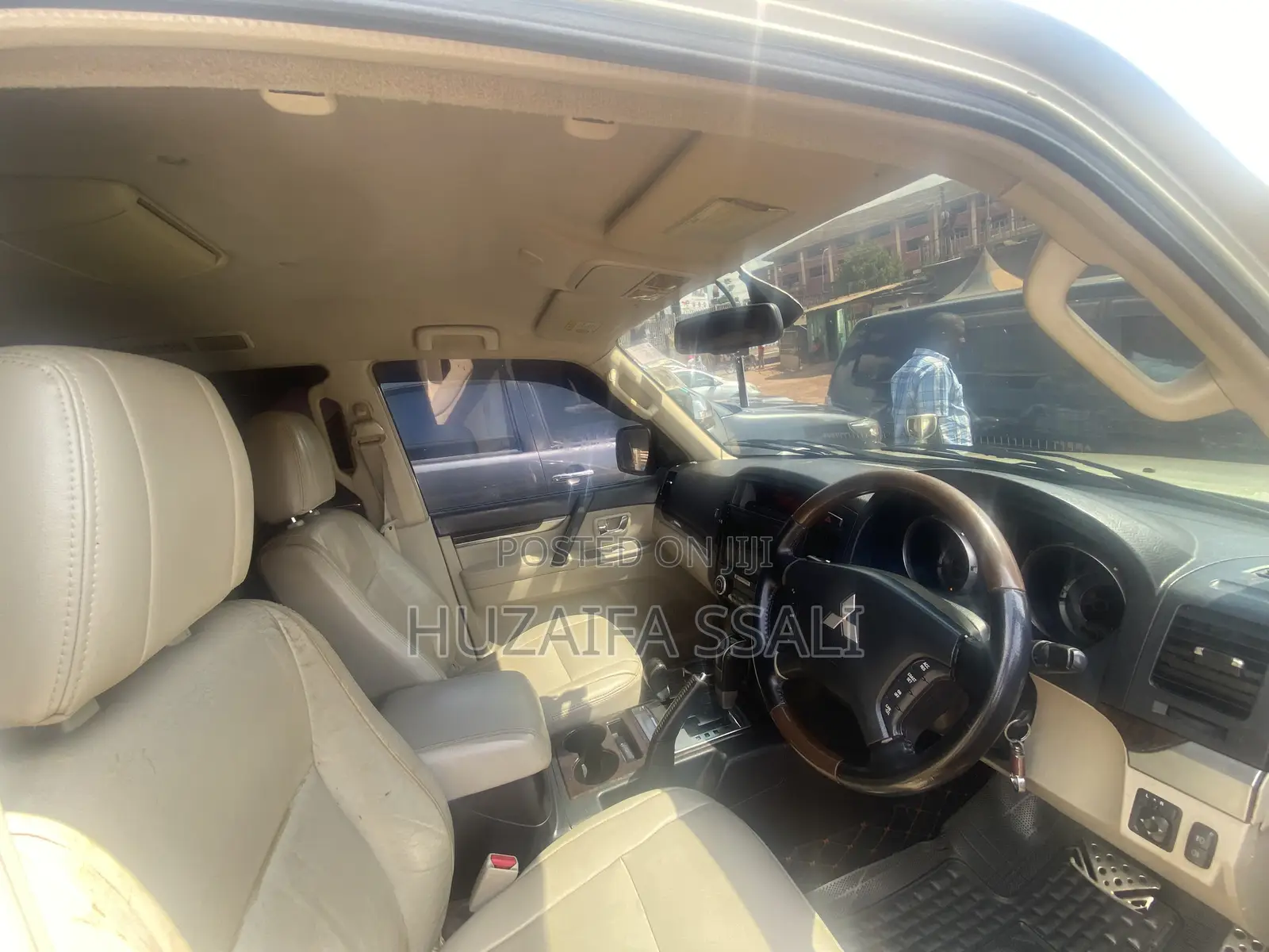 Mitsubishi Pajero 2008 Gold