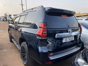 Toyota Land Cruiser Prado 2025 Black