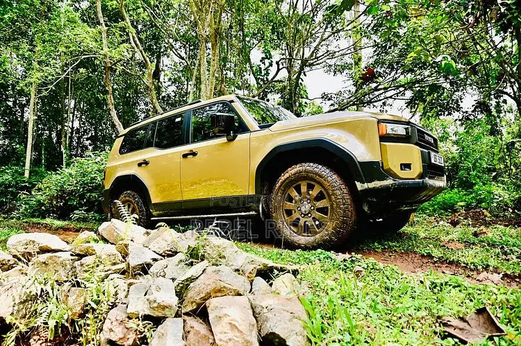 Toyota Land Cruiser 250 for Hire