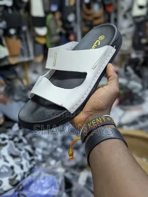 Men Leool Slides