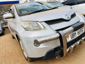 Toyota IST 2008 Silver