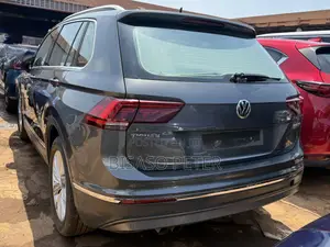 Volkswagen Tiguan 2.0T S AWD 4MOTION 2018 Gray