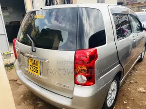 Toyota Raum 1.5 FWD 2004 Silver