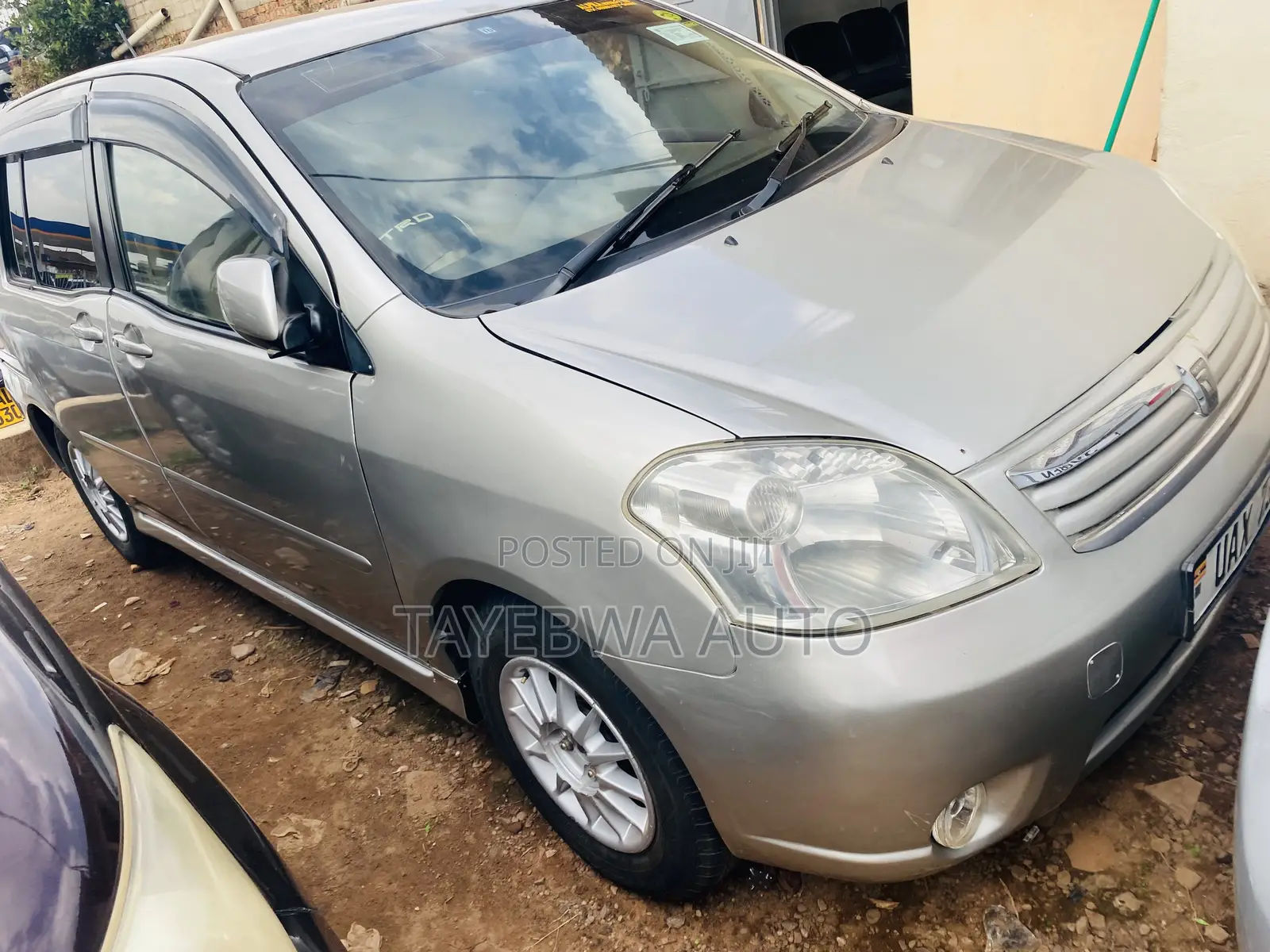 Toyota Raum 1.5 FWD 2004 Silver