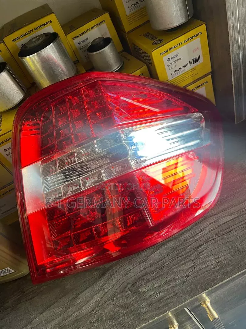 W164 Rear Lights