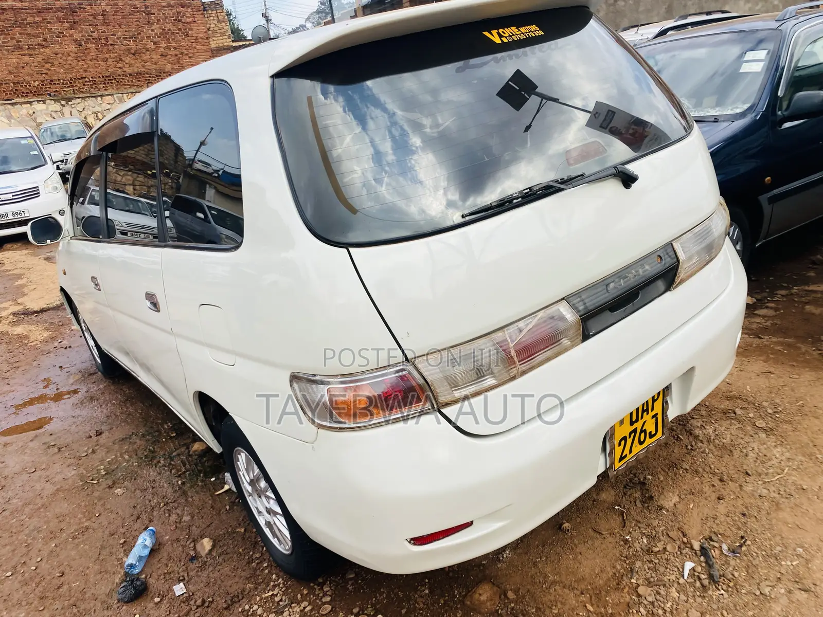 Toyota Gaia 1999 White