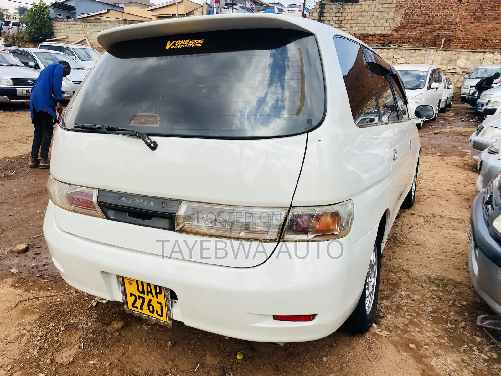 Toyota Gaia 1999 White