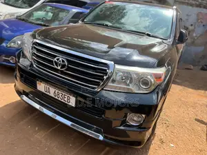Toyota Land Cruiser 4.6 V8 ZX 2013 Black
