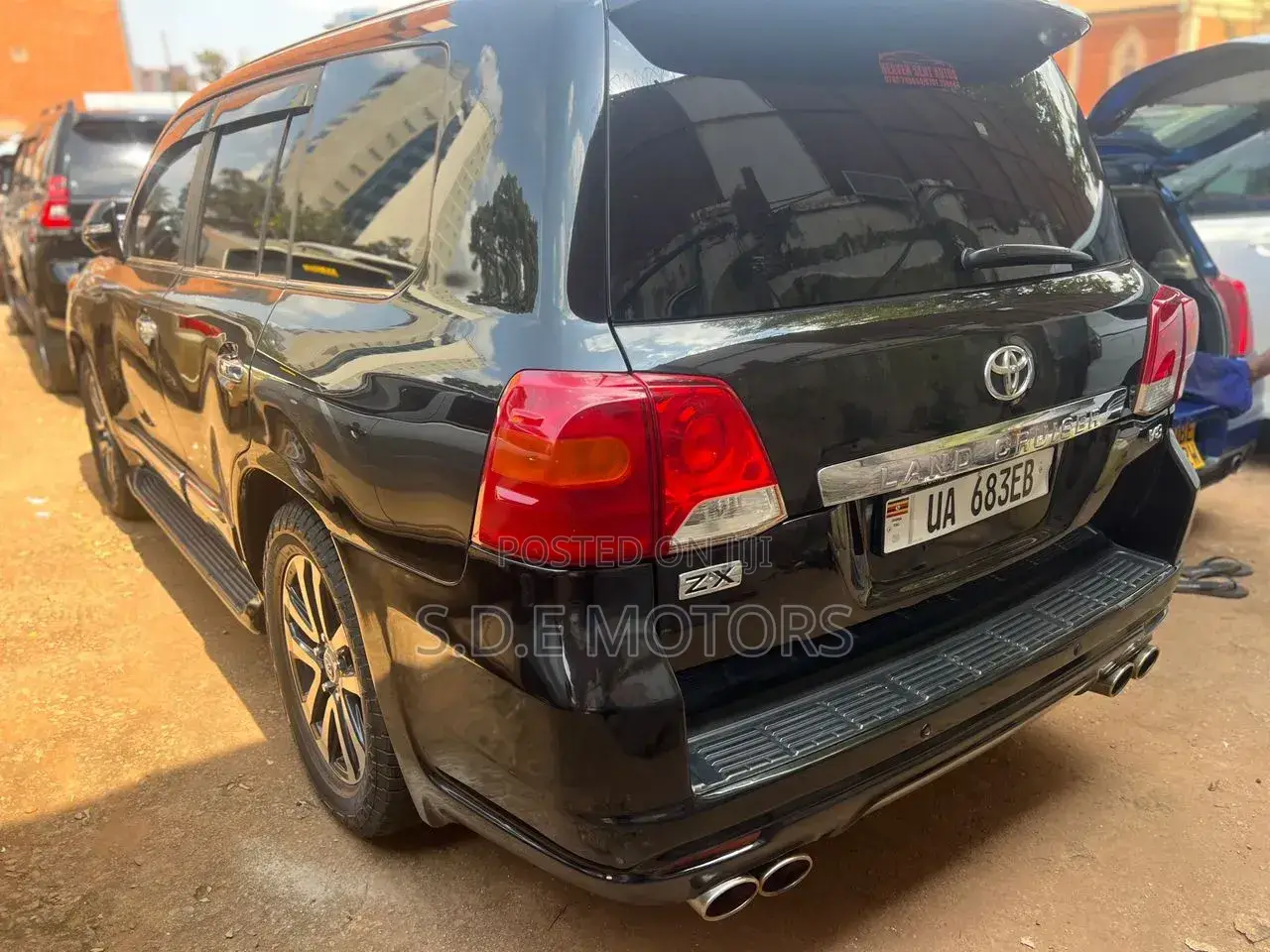 Toyota Land Cruiser 4.6 V8 ZX 2013 Black