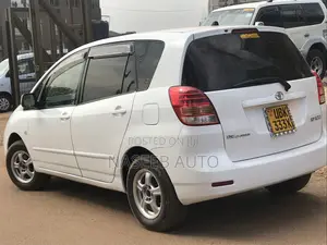 Toyota Corolla Spacio 2006 White
