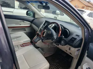 Toyota Harrier 2010 Maroon