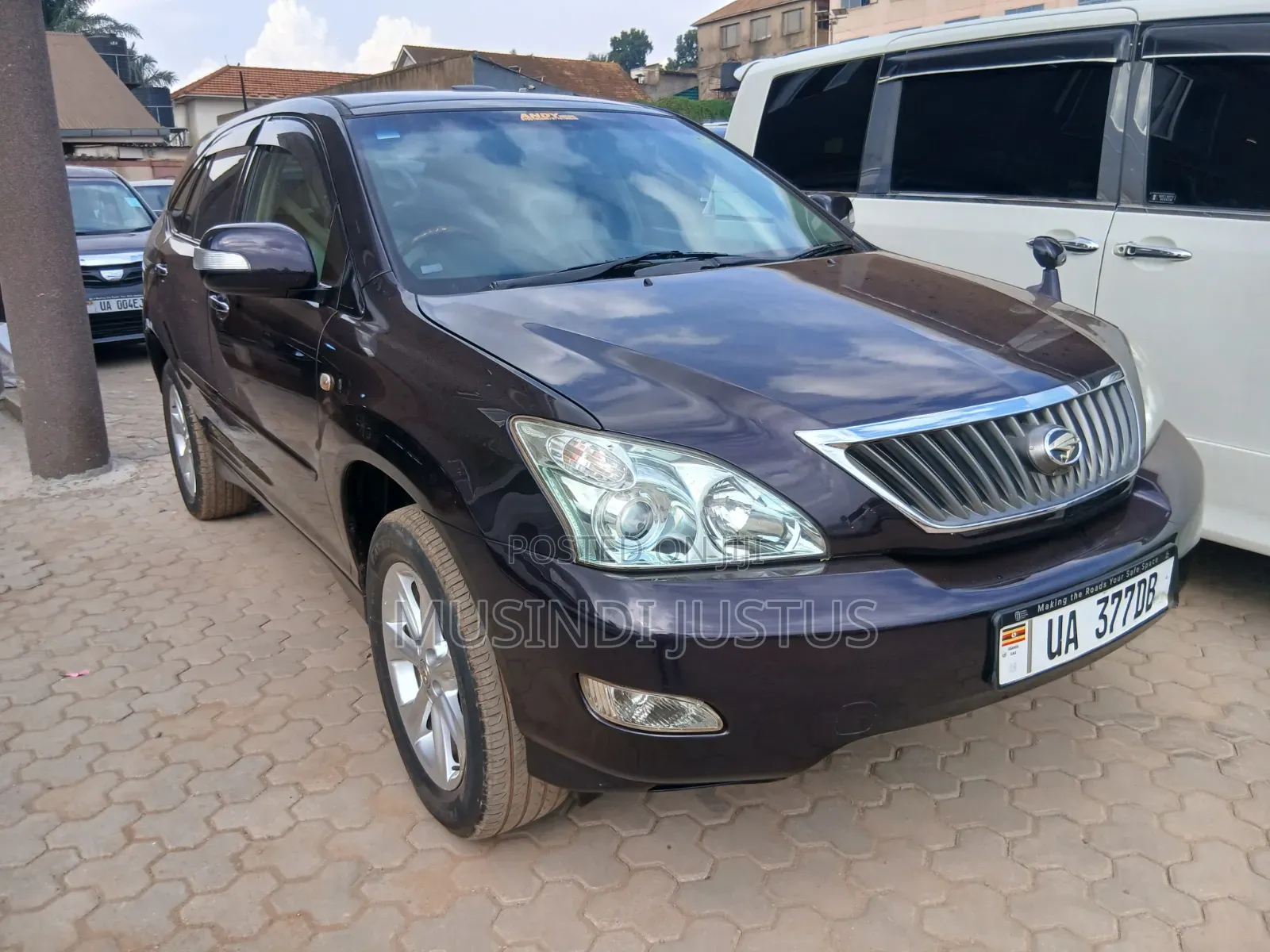 Toyota Harrier 2010 Maroon