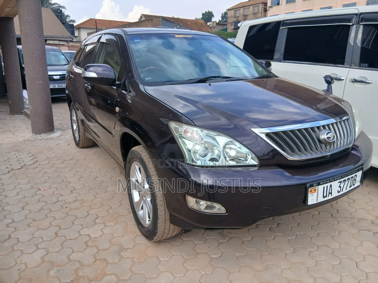 Toyota Harrier 2010 Maroon