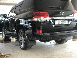 Toyota Land Cruiser Prado 2018 Black