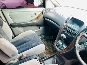 Toyota Harrier 3.0 V6 2002