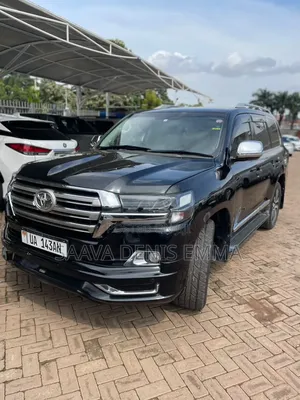 Toyota Land Cruiser 4.6 V8 ZX 2016 Black