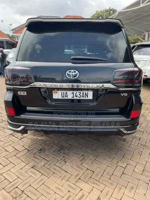 Toyota Land Cruiser 4.6 V8 ZX 2016 Black