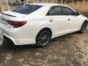 Toyota Mark X 2014 White